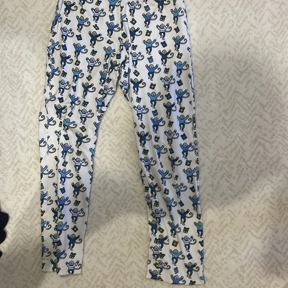 Roller Rabbit Blue and White Pajama Set - Picture 3 of 3